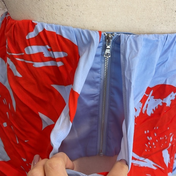 Bardot Women's Floral Print Off Shoulder Crop Top Blue Red Size 6 - Picture 4 of 9